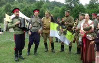 Фольклорный семейный ансамбль «Казачья традиция» исполняет традиционные песни Первой Мировой войны
